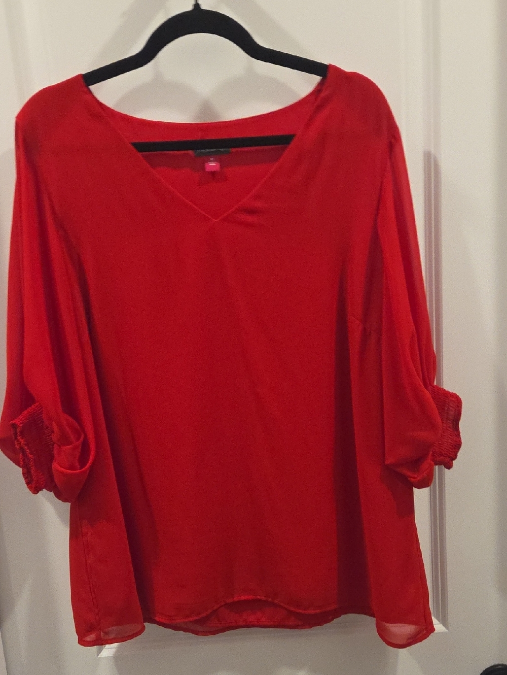 Vince Camuto Red V-Neck Flow Tunic